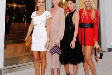 Những "cậu ấm cô chiêu" của giới tỷ phú hấp dẫn nhất thế giới