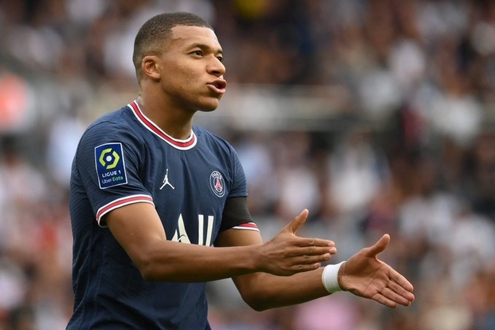 Mbappe tỏa sáng giúp PSG xây chắc ngôi đầu trong ngày vắng Messi và Neymar - 4 Mbappe tỏa sáng giúp PSG xây chắc ngôi đầu trong ngày vắng Messi và Neymar - 4