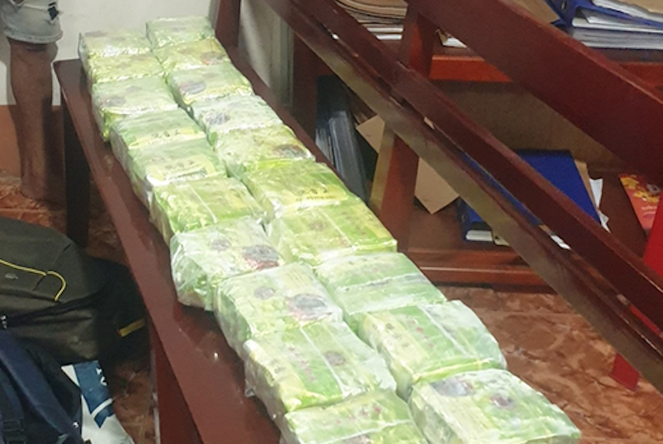 Triệt phá đường dây ma túy đá lớn nhất Đồng Nai từ trước đến nay - 1 Triệt phá đường dây ma túy đá lớn nhất Đồng Nai từ trước đến nay - 1