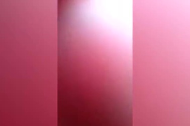 Sự cố hy hữu trong tang lễ khiến thi hài rơi khỏi quan tài.