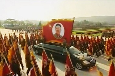 Siêu xe bọc thép xuất hiện trong tuần hành tại Triều Tiên