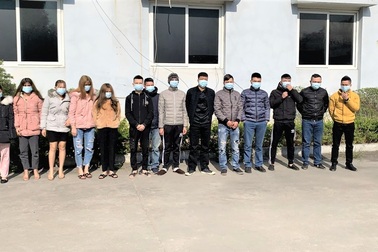 Phát hiện 13 nam, nữ thanh niên "phê" ma túy trong quán karaoke