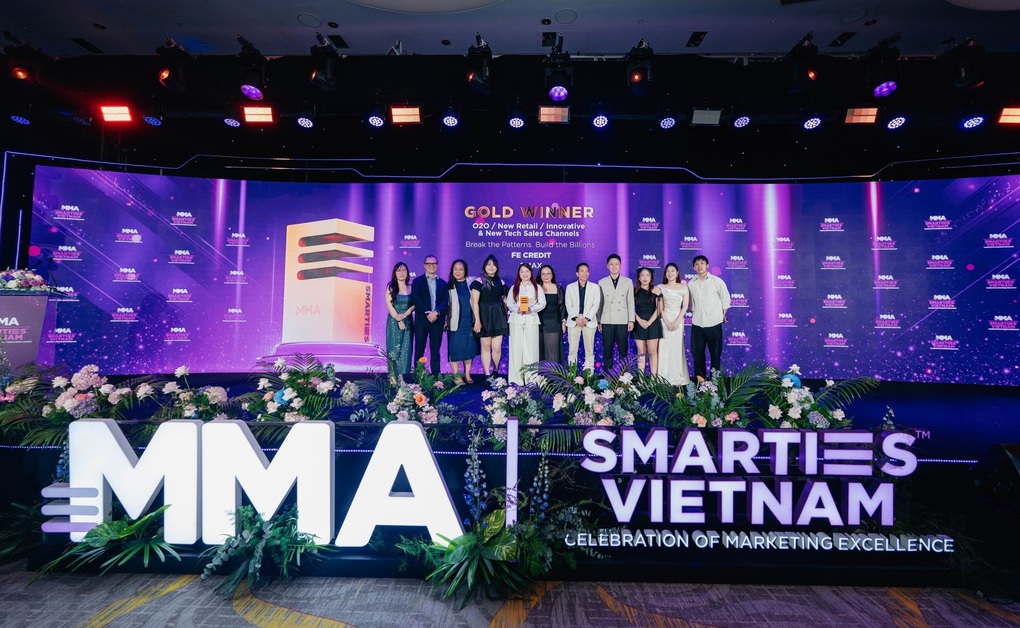 FE Credit ghi dấu ấn với loạt giải thưởng - 1