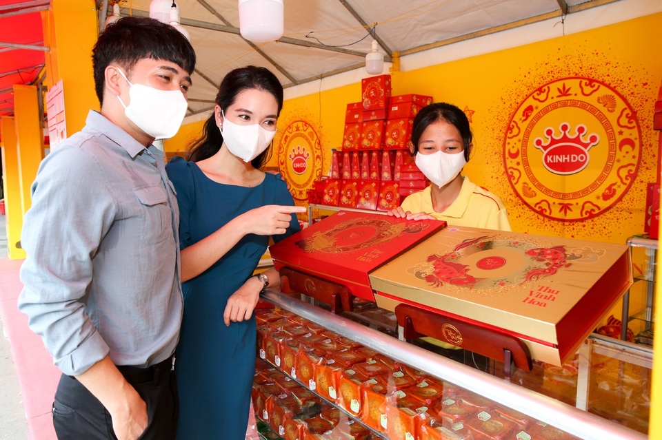 Thị trường bánh trung thu sôi động dù dịch bệnh vẫn còn - 1 Thị trường bánh trung thu sôi động dù dịch bệnh vẫn còn - 1