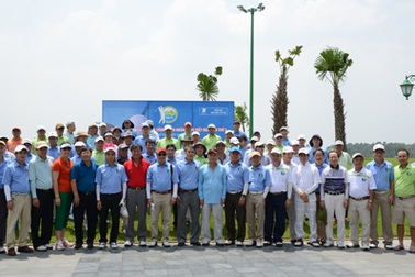 VietcomBank ủng hộ 100 triệu đồng cho chương trình “Hướng về biển đảo quê hương”