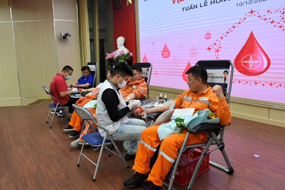 EVNHANOI tổ chức tháng tri ân khách hàng năm 2024 - 2 EVNHANOI tổ chức tháng tri ân khách hàng năm 2024 - 2