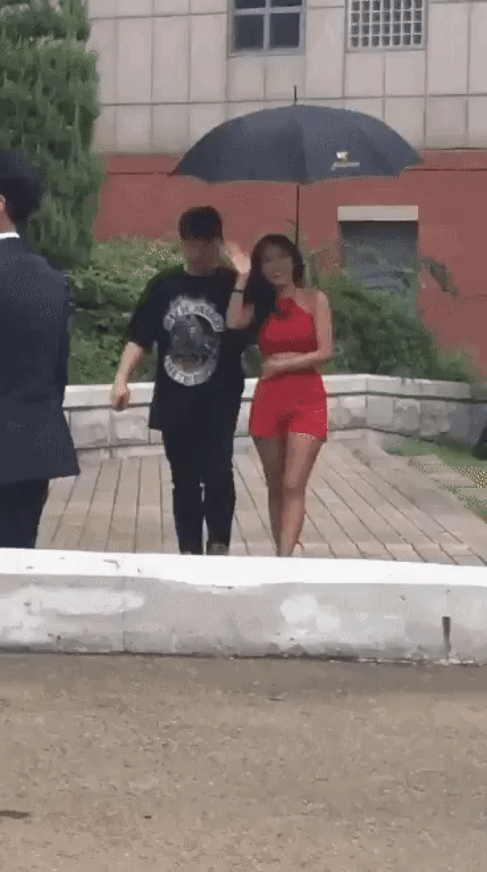 Vệ sĩ cho sao Hàn: Công việc thú vị và nhiều bất ngờ - 8 Vệ sĩ cho sao Hàn: Công việc thú vị và nhiều bất ngờ - 8