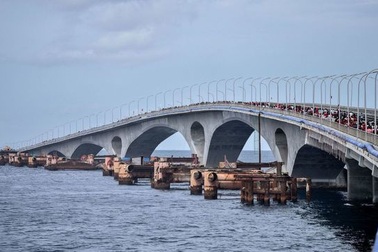 Maldives chật vật nghĩ cách trả khoản nợ khổng lồ với Trung Quốc