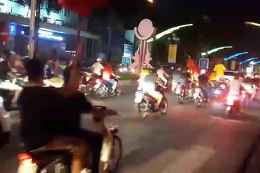 Mừng chiến thắng ở TP Thanh Hóa