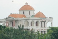Nhiều nhà nhưng gia đình ông Truyền không ở