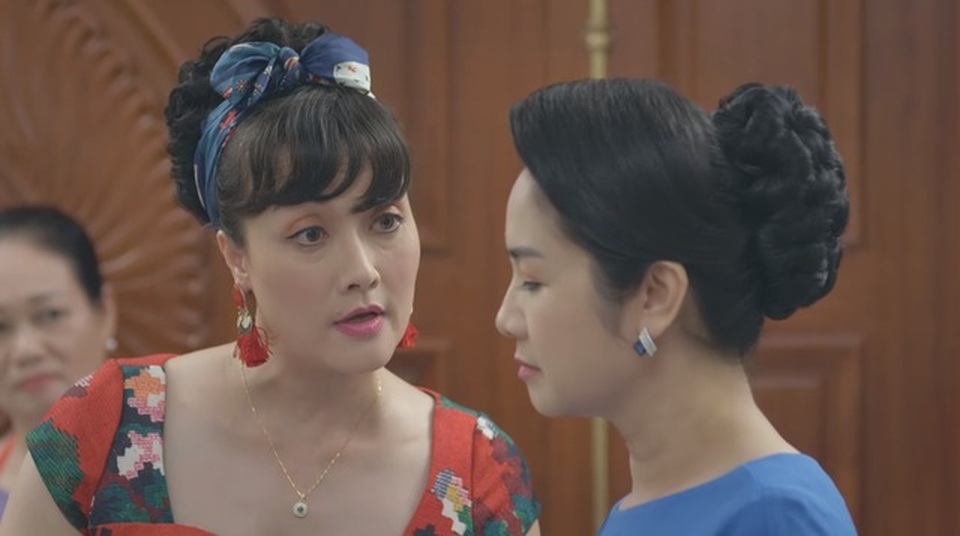 Tranh cãi về những điểm trừ của phim Hướng dương ngược nắng - 1 Tranh cãi về những điểm trừ của phim Hướng dương ngược nắng - 1