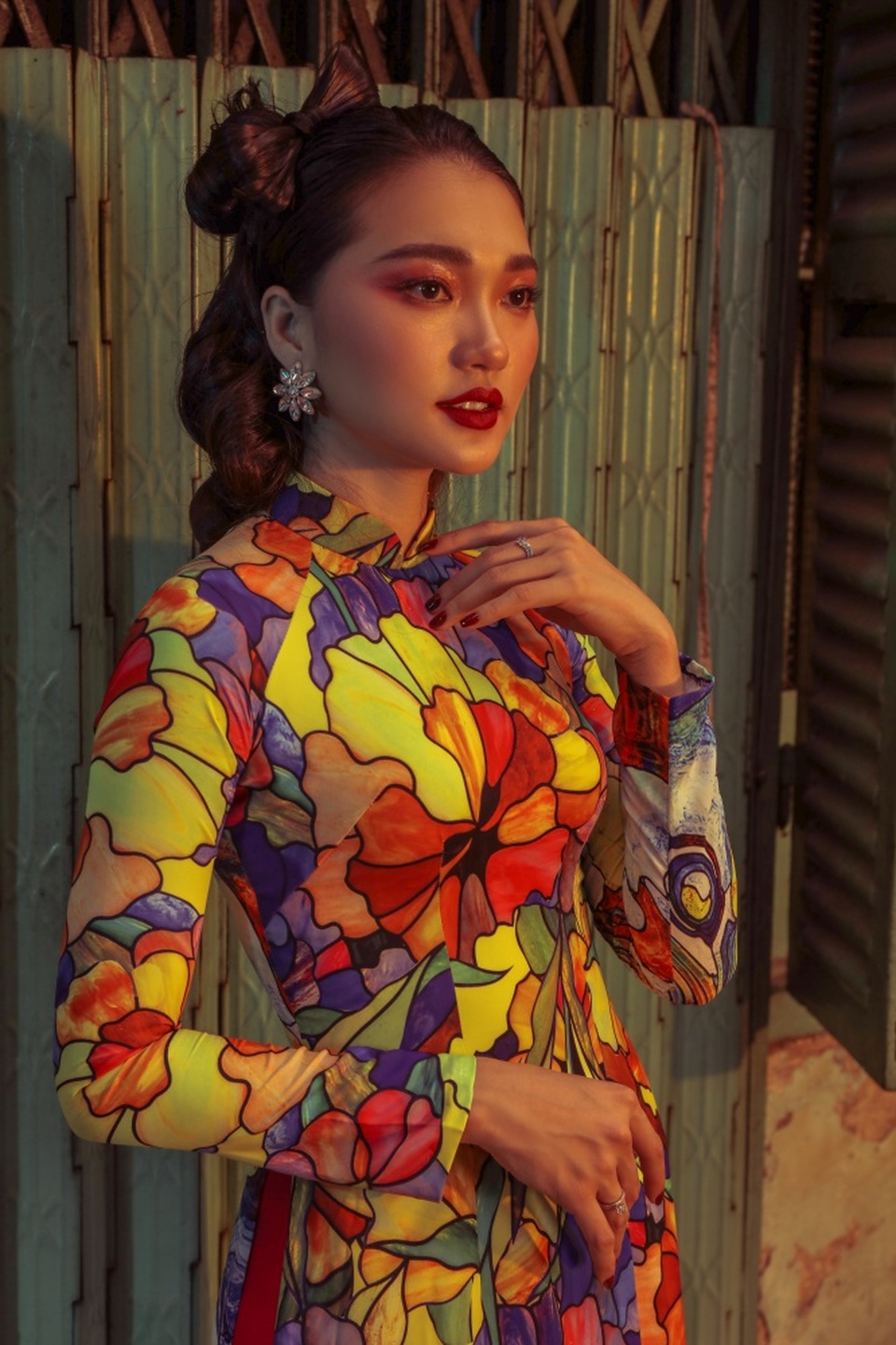 Dàn mỹ nhân Việt uốn tóc “phi dê” gợi nhớ Tết xưa - 6 Dàn mỹ nhân Việt uốn tóc “phi dê” gợi nhớ Tết xưa - 6