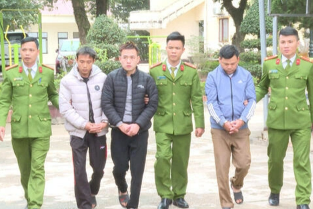 Vụ thuê người tạt axit tình nhân: Công an điều tra xuyên Tết - 1 Vụ thuê người tạt axit tình nhân: Công an điều tra xuyên Tết - 1