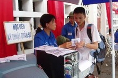 Đoàn Thanh niên Ga Hà Nội cũng “tiếp sức mùa thi”