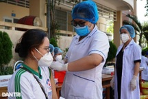 Sáng 31/12, Cà Mau hơn 1.000 F0, Hà Nội lên kịch bản chống quá tải