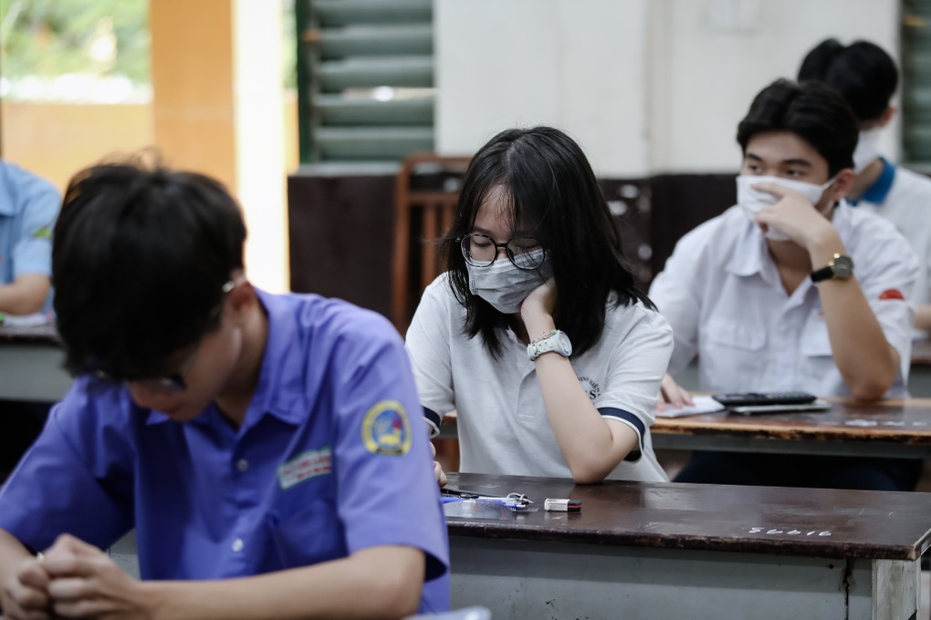 Có điểm lớp 10, trẻ lập nhóm cấm bố mẹ khoe - 2 Có điểm lớp 10, trẻ lập nhóm cấm bố mẹ khoe - 2