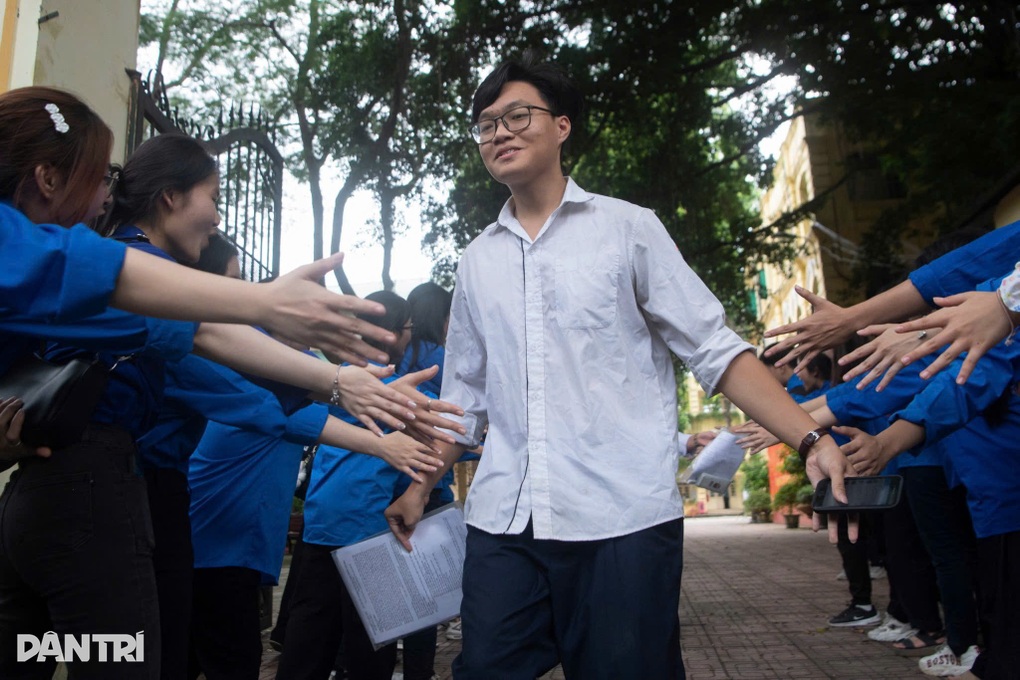 Điểm chuẩn Khoa học máy tính bớt nóng, cá biệt một trường tăng 5,6 điểm - 1 Điểm chuẩn Khoa học máy tính bớt nóng, cá biệt một trường tăng 5,6 điểm - 1