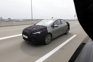 KIA để lộ phiên bản thể thao của mẫu K3