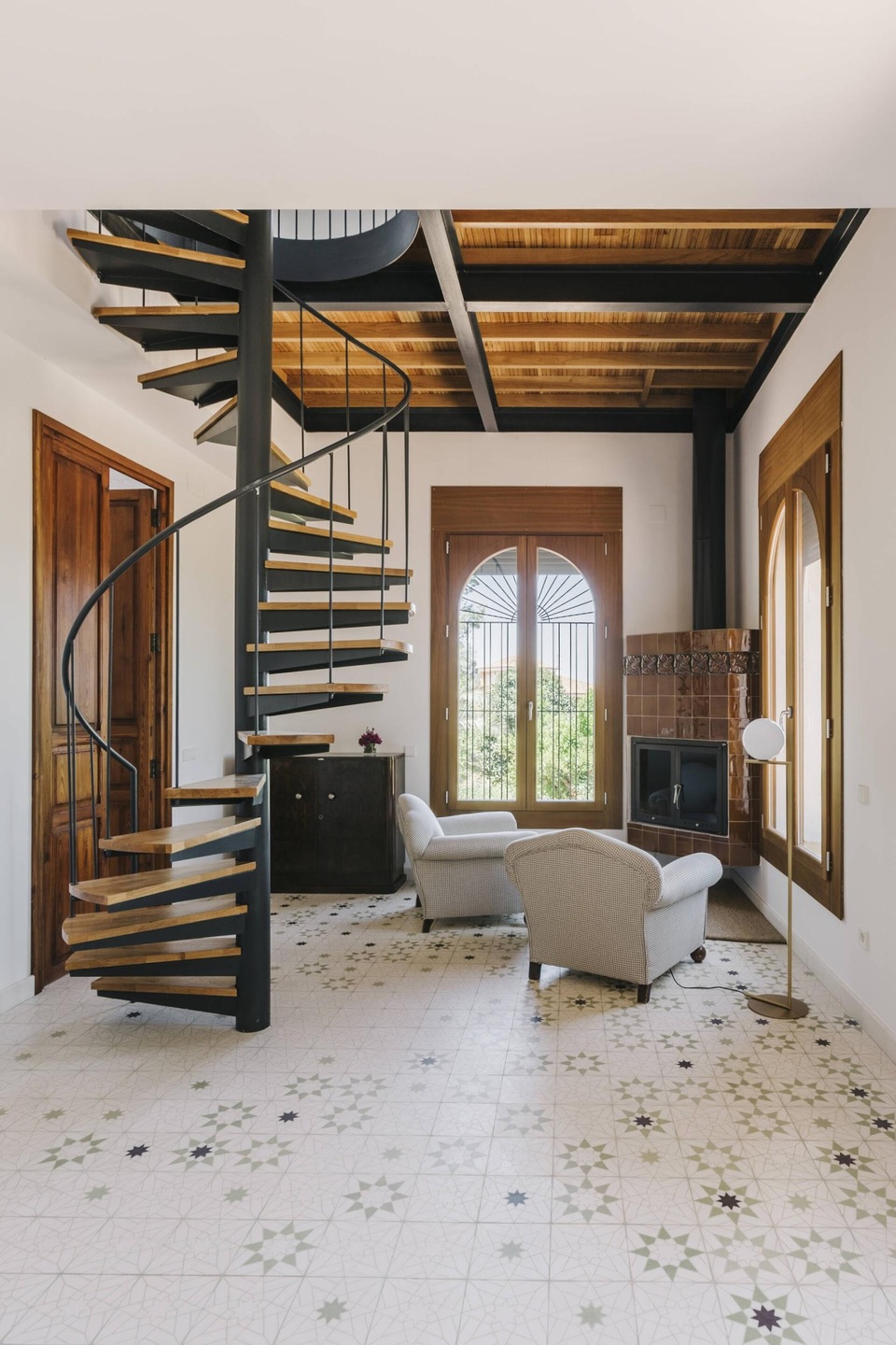 Ngôi nhà ở Tây Ban Nha nhưng lại mang đậm phong cách thiết kế Việt - 7