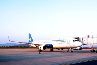 Hãng bay thuê chuyến bất ngờ bán hơn 55% cổ phần sau một năm "chào sân"