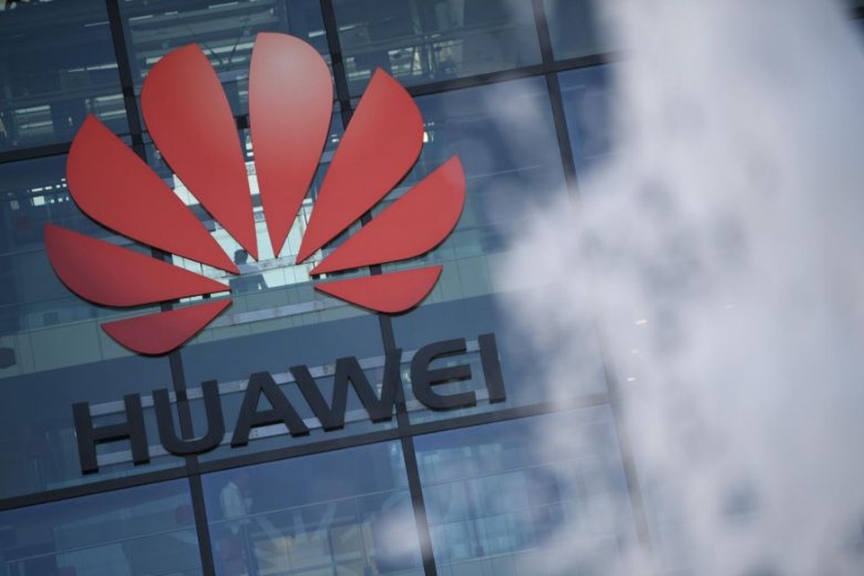 Anh tính loại thiết bị Trung Quốc khỏi mạng 5G - 1 Anh tính loại thiết bị Trung Quốc khỏi mạng 5G - 1