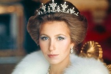 Công chúa Hoàng gia Anh từng bị bắt cóc có vũ trang, được giải cứu như phim