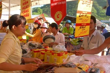 Đà Nẵng: Hối hả chuẩn bị hàng Tết