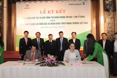 Vietcombank cung cấp hợp đồng tín dụng trị giá 1.700 tỷ đồng cho EVN NPC