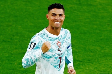 C.Ronaldo xác nhận thông tin quan trọng ngay trước trận gặp Tây Ban Nha