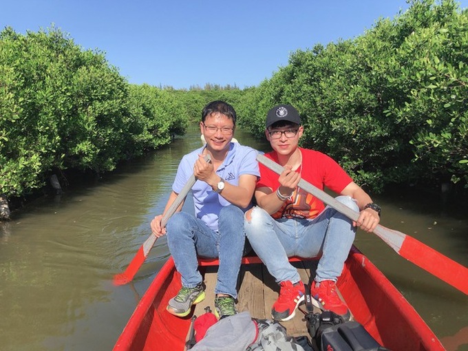 Lý Sơn đẹp miễn chê trong đôi mắt kẻ si tình: Hoang sơ nhưng hùng vĩ, vắng vẻ nhưng ấm áp tình người, đi một lần nhớ mãi không quên! - Ảnh 5. Lý Sơn đẹp miễn chê trong đôi mắt kẻ si tình: Hoang sơ nhưng hùng vĩ, vắng vẻ nhưng ấm áp tình người, đi một lần nhớ mãi không quên! - Ảnh 5.