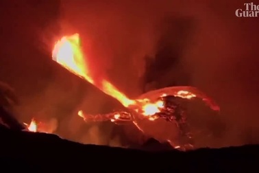 Núi lửa Kilauea phun trào trên đảo Lớn ở Hawaii, Mỹ