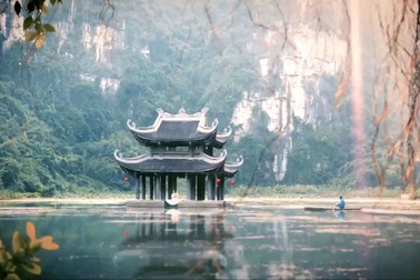 Phạm Phương Thảo ra mắt MV "Dọc ngang đò tình"