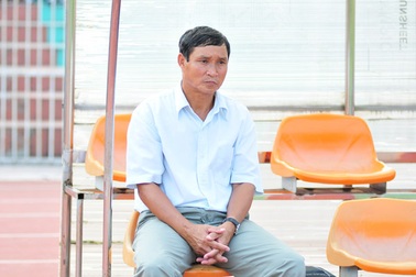 Bí ẩn sau quyết định nghỉ việc của HLV Mai Đức Chung