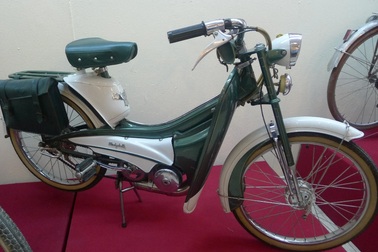 Hoài niệm cùng những chiếc xe cổ "trong 100 năm qua"