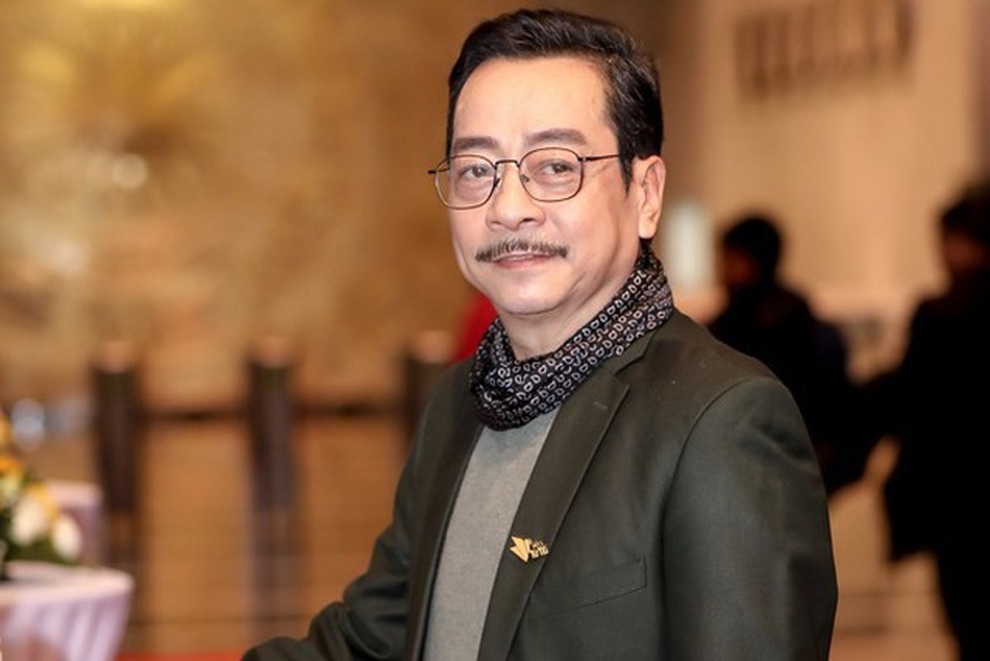 NSND Hoàng Dũng mãi là cây đại thụ tỏa bóng mát trong trái tim học trò! - 2 NSND Hoàng Dũng mãi là cây đại thụ tỏa bóng mát trong trái tim học trò! - 2