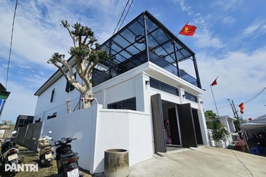 Món quà đặc biệt Đình Bắc dành tặng bố mẹ sau những năm xa nhà