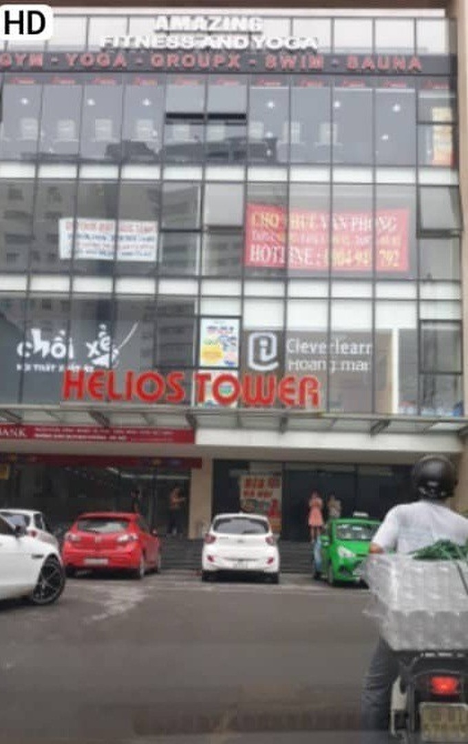 Thầy dạy lái xe bị tát, đạp vì sờ đùi học viên: Tôi chỉ dùng tay nhấc chân học viên ra khỏi chân ga nhằm tránh nguy hiểm - Ảnh 2. Thầy dạy lái xe bị tát, đạp vì sờ đùi học viên: Tôi chỉ dùng tay nhấc chân học viên ra khỏi chân ga nhằm tránh nguy hiểm - Ảnh 2.