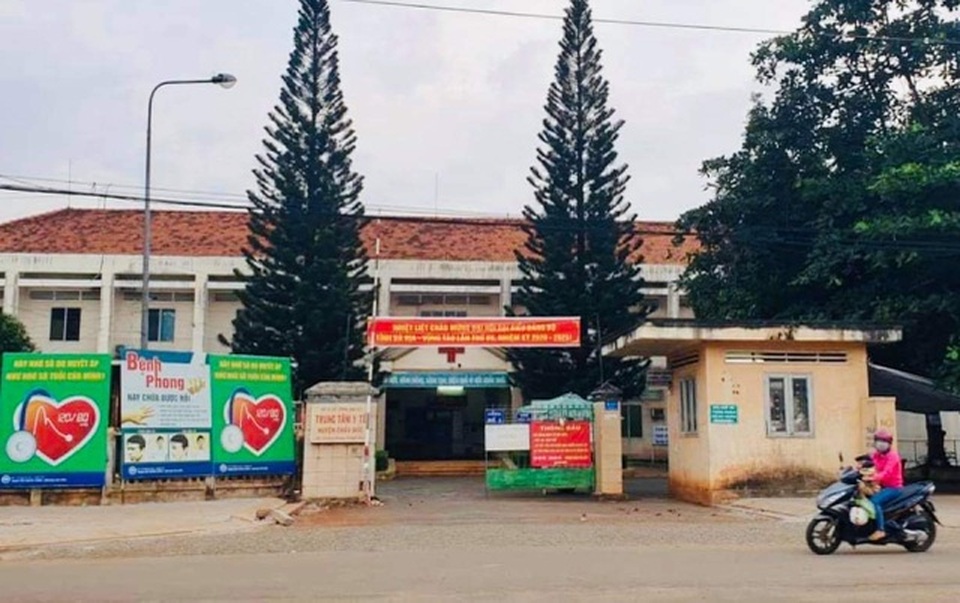 Nữ sinh mang bầu, cả nhà... khủng hoảng - 1 Nữ sinh mang bầu, cả nhà... khủng hoảng - 1