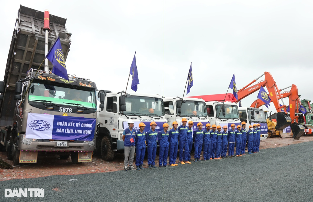 Thủ tướng Phạm Minh Chính phát lệnh khởi công dự án Vành đai 4 Vùng thủ đô - 3 Thủ tướng Phạm Minh Chính phát lệnh khởi công dự án Vành đai 4 Vùng thủ đô - 3
