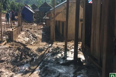 Mất hết rồi, nhà cũng không còn để về nữa