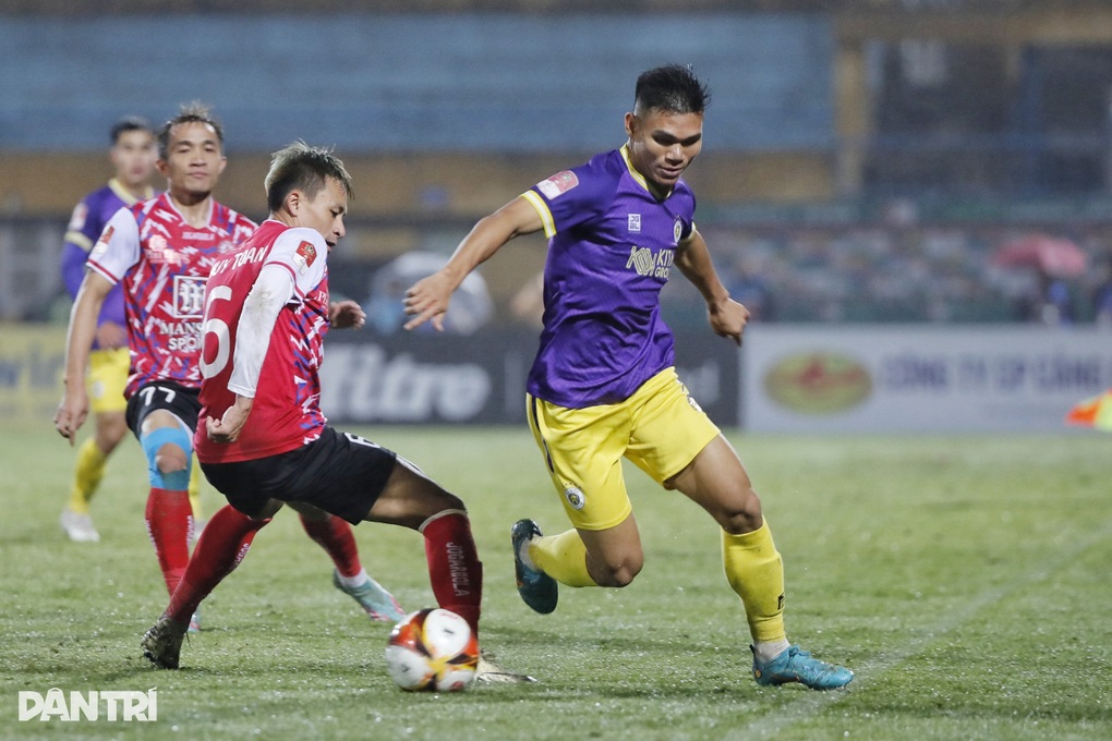 Văn Quyết lập công, Hà Nội FC thắng đậm TPHCM - 4 Văn Quyết lập công, Hà Nội FC thắng đậm TPHCM - 4