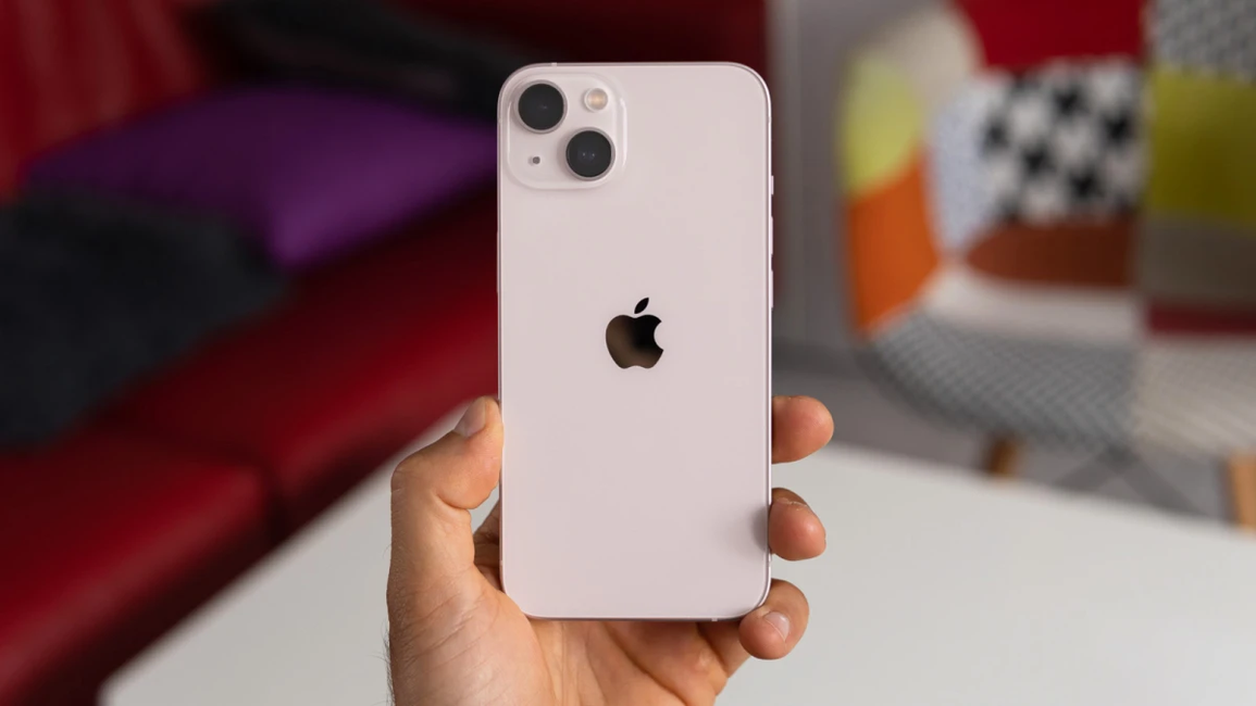 iPhone 13 là smartphone bán chạy nhất thế giới - 2 iPhone 13 là smartphone bán chạy nhất thế giới - 2
