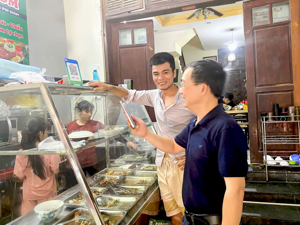 Thanh toán QR code phổ biến tại các cửa hàng ở Hà Nội - 3 Thanh toán QR code phổ biến tại các cửa hàng ở Hà Nội - 3