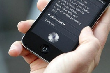 Apple bị tố chơi xấu đối thủ của "trợ lý" Siri  