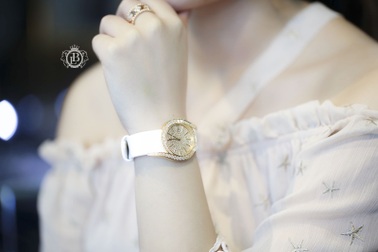 Top 5 mẫu đồng hồ nữ sang trọng mang tính biểu tượng nhất tại Boss Luxury