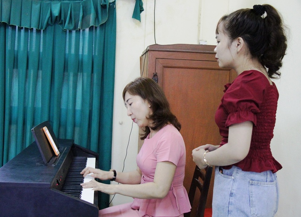 Những thầy cô truyền cảm hứng yêu cái đẹp cho học trò - 4 Những thầy cô truyền cảm hứng yêu cái đẹp cho học trò - 4
