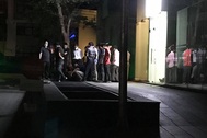 2 thi thể nằm dưới chân tòa chung cư ở Hà Nội