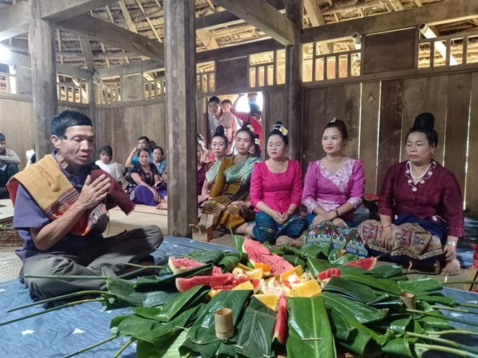 Lễ Khảu hó có nhiều ý nghĩa: Mừng cơm mới, cúng tạ ơn tổ tiên, thần linh đã phù hộ cho con cháu làm ăn thuận lợi, có sức khỏe, cúng giỗ những người đã khuất