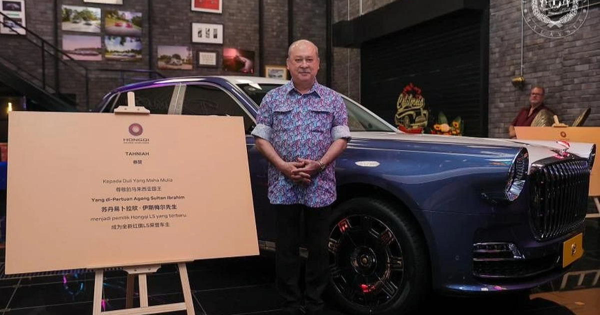 View - Vua Malaysia trở thành người đầu tiên sở hữu siêu xe đắt nhất Trung Quốc | Báo Dân trí