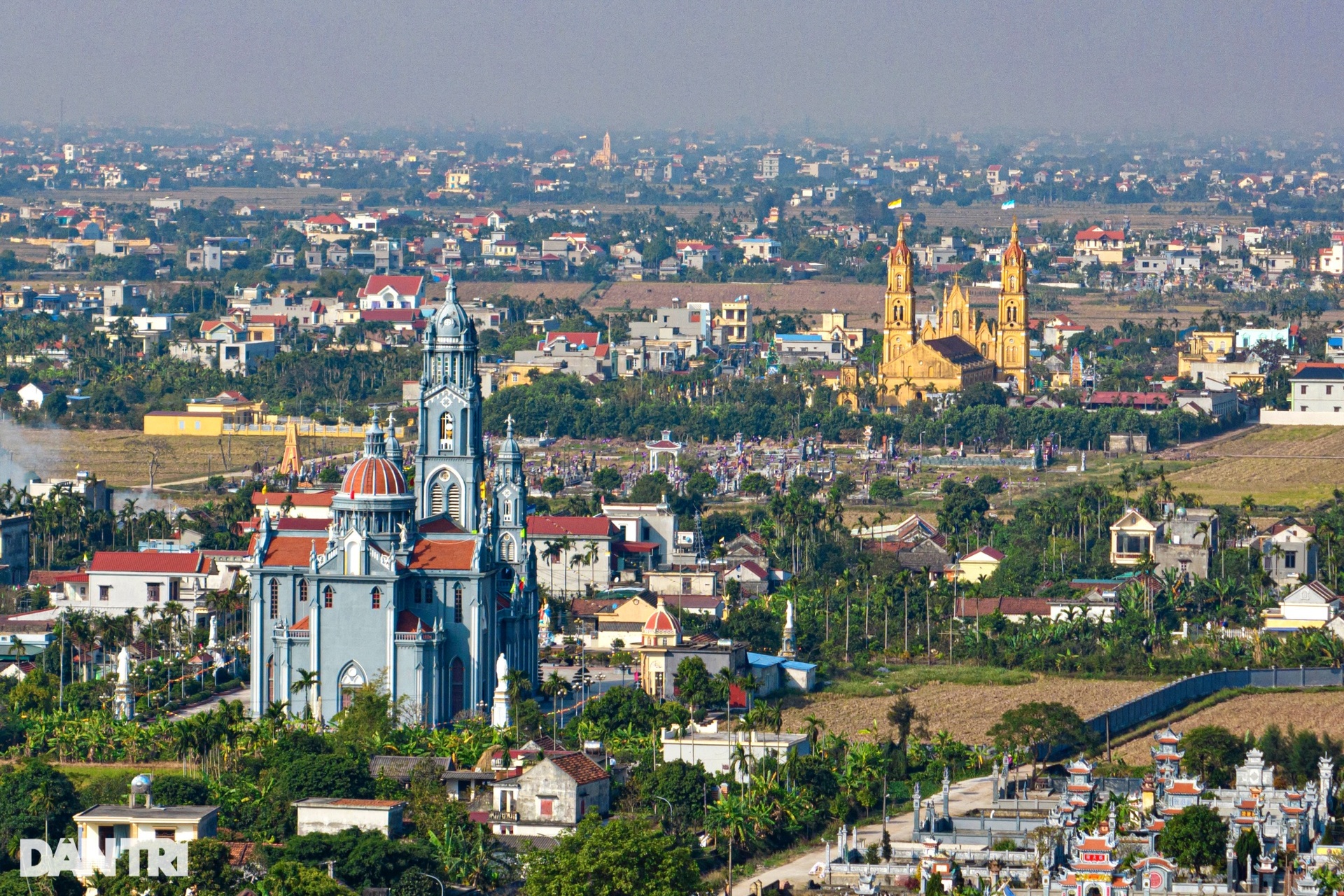 Xứ sở nhiều nhà thờ nhất Việt Nam trang hoàng lộng lẫy đón Giáng sinh - 1 Xứ sở nhiều nhà thờ nhất Việt Nam trang hoàng lộng lẫy đón Giáng sinh - 1